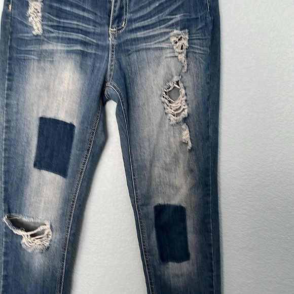 Indigo Rein  distressed Jeans - Picture 4 of 8